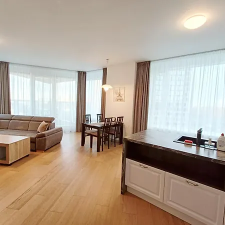 Sag Panorama 3 Free Parking Free Wifi Pressburg