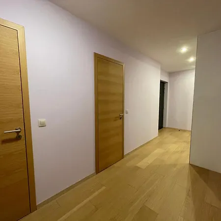 Sag Panorama 3 Free Parking Free Wifi Братислава